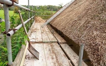 advantages of Gullers End thatch roofing